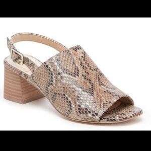Sole Society Shawde Slingback Sandals.
Snakeskin print Size 9